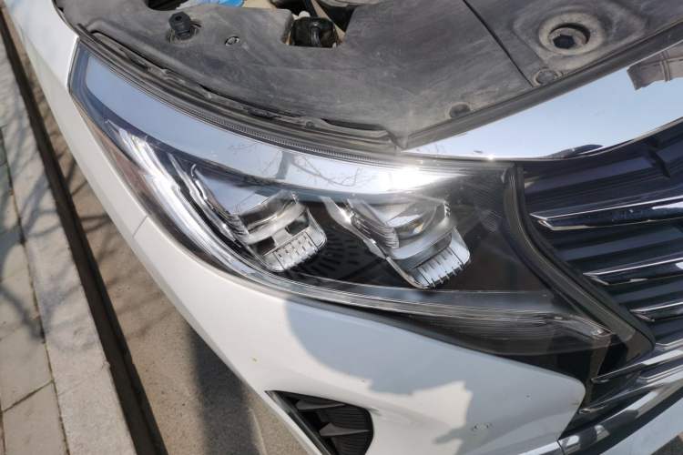 Used GAC Trumpchi M8 2021 Lingxiu Series 390T Deluxe Edition Right Front Headlight