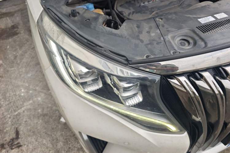 Used GAC Trumpchi M8 2021 Master Series 390T Ultimate Edition Right Front Headlight