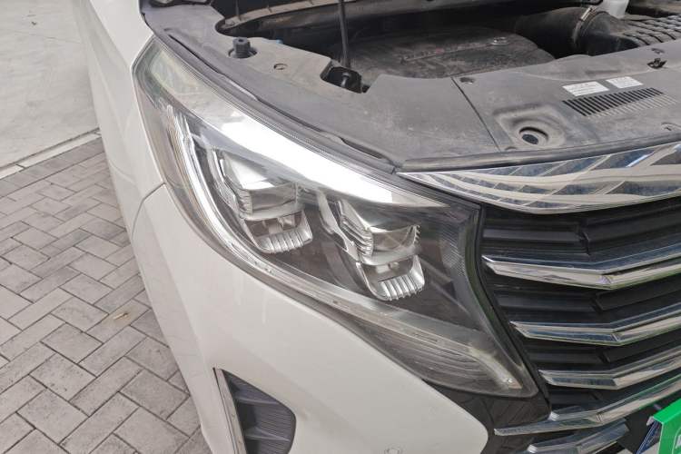 Used GAC Trumpchi M8 2021 Lingxiu Series 390T Deluxe Edition Right Front Headlight