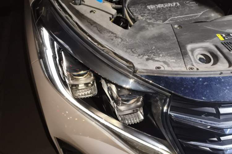 Used GAC Trumpchi M8 2021 Lingxiu Series 390T Luxury Edition Right Front Headlight