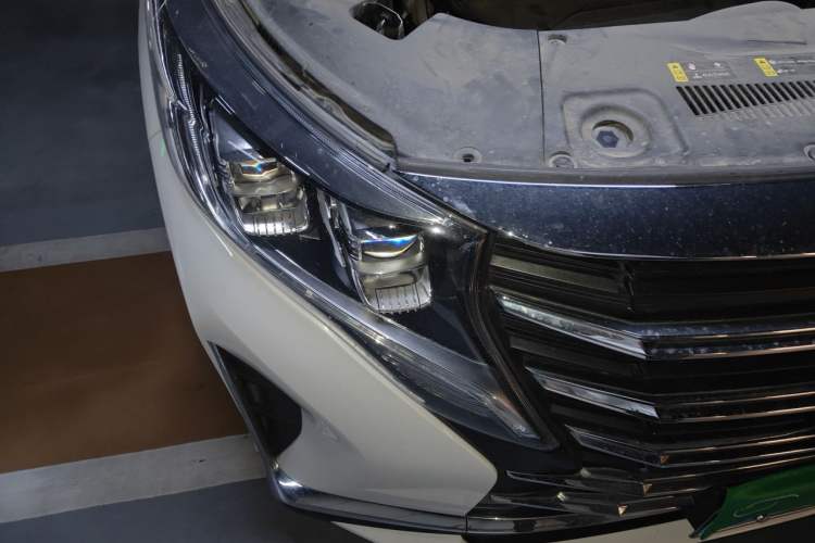 Used GAC Trumpchi M8 2021 Lingxiu Series 390T Deluxe Edition Right Front Headlight
