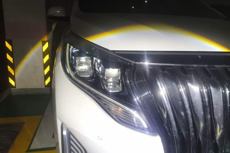 Used GAC Trumpchi M8 2021 Master Series 390T Prestige Edition Right Front Headlight