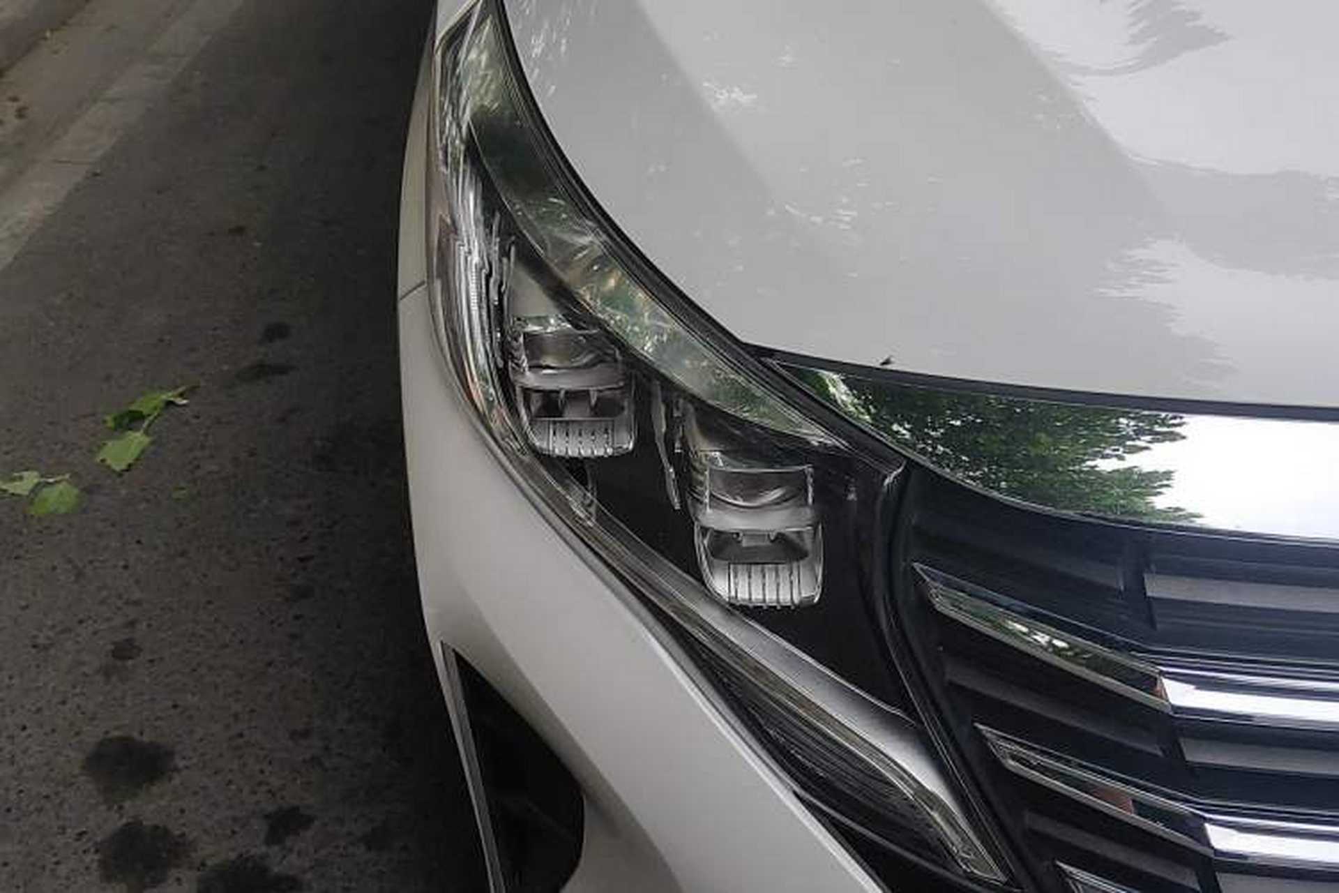 Used GAC Trumpchi M8 2021 Lingxiu Series 390T Deluxe Edition Right Front Headlight