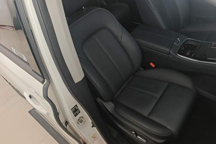 Used GAC Trumpchi M8 2021 Lingxiu Series 390T Ultimate Edition Right Front Seat