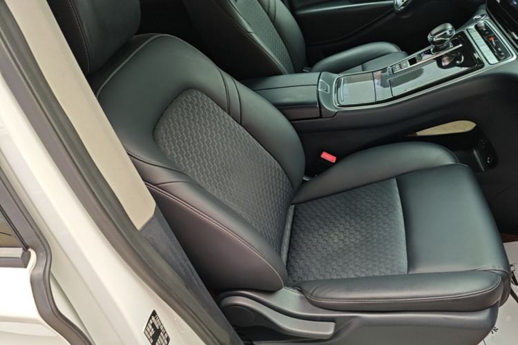 Used GAC Trumpchi M8 2021 Revised Version Lingxiu Series 390T Luxury Edition Right Front Seat