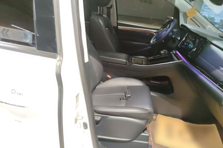 Used GAC Trumpchi M8 2021 Lingxiu Series 390T Deluxe Edition Right Front Seat