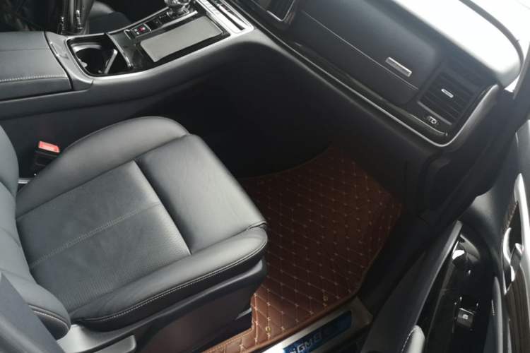 Used GAC Trumpchi M8 2021 Lingxiu Series 390T Deluxe Edition Right Front Seat