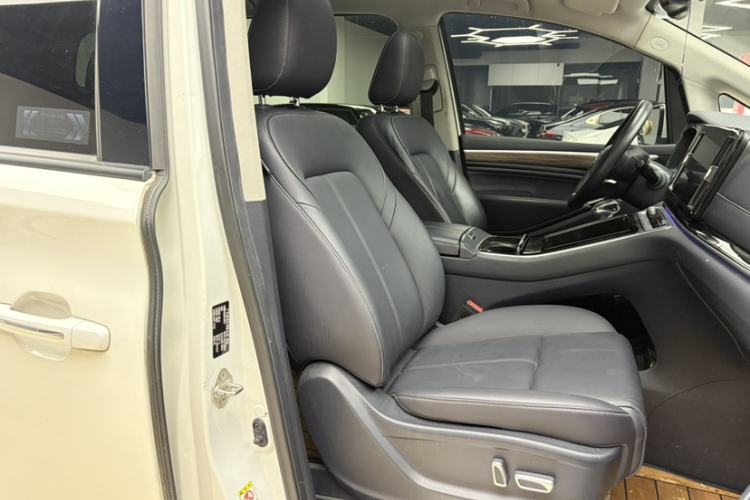 Used GAC Trumpchi M8 2021 Master Series 390T Ultimate Edition Right Front Seat