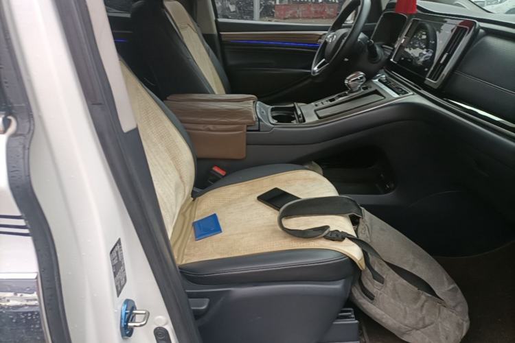 Used GAC Trumpchi M8 2021 Lingxiu Series 390T Deluxe Edition Right Front Seat