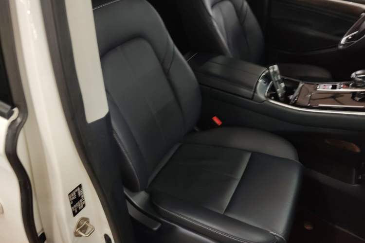 Used GAC Trumpchi M8 2021 Lingxiu Series 390T Deluxe Edition Right Front Seat