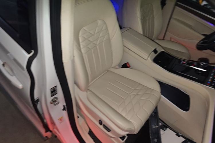 Used GAC Trumpchi M8 2021 Master Series 390T Ultimate Edition Right Front Seat