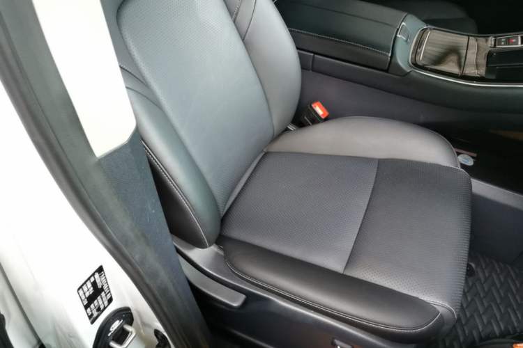 Used GAC Trumpchi M8 2021 Revised Version Lingxiu Series 390T Luxury Edition Right Front Seat