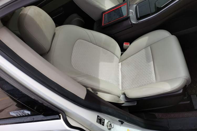 Used GAC Trumpchi M8 2021 Lingxiu Series 390T Luxury Edition Right Front Seat