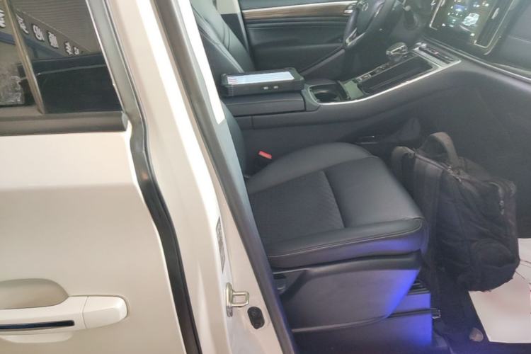 Used GAC Trumpchi M8 2021 Revised Version Lingxiu Series 390T Luxury Edition Right Front Seat