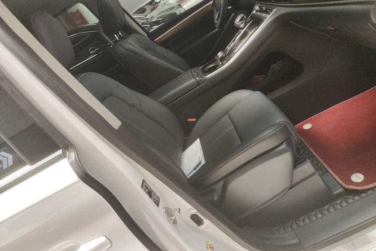 Used GAC Trumpchi M8 2021 Revised Version Lingxiu Series 390T Luxury Edition Right Front Seat