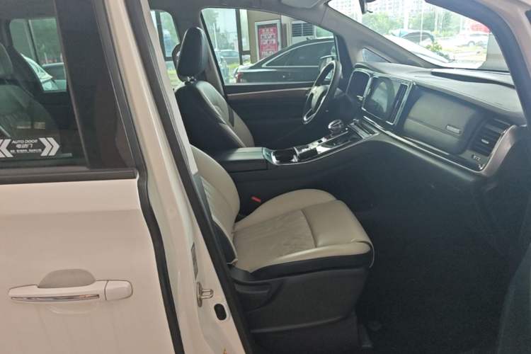 Used GAC Trumpchi M8 2021 Lingxiu Series 390T Luxury Edition Right Front Seat