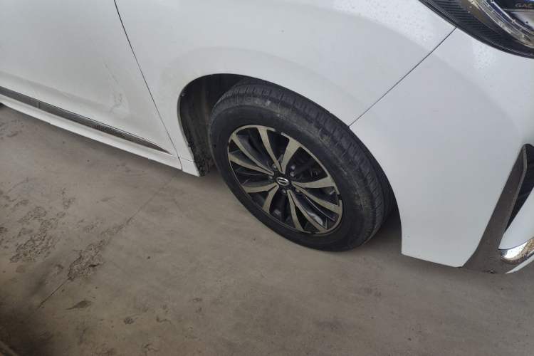 Used GAC Trumpchi M8 2021 Lingxiu Series 390T Deluxe Edition Right Front Wheel Hub