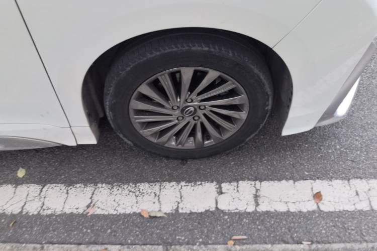 Used GAC Trumpchi M8 2021 Master Series 390T Ultimate Edition Right Front Wheel Hub