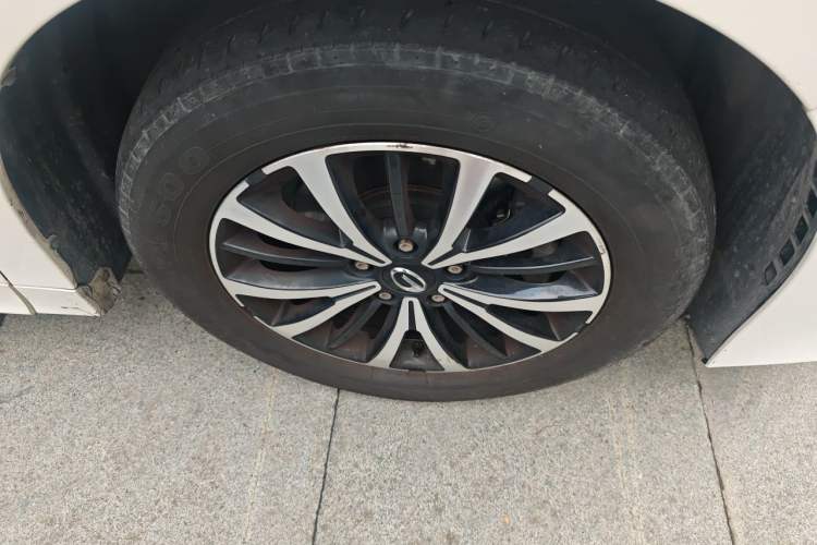 Used GAC Trumpchi M8  Right Front Wheel Hub