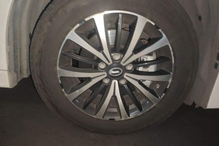 Used GAC Trumpchi M8 2021 Lingxiu Series 390T Deluxe Edition Right Front Wheel Hub