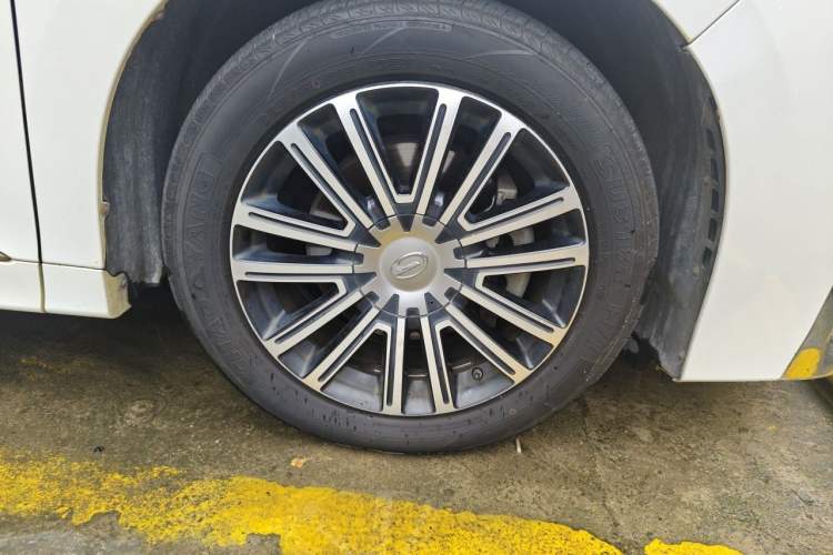 Used GAC Trumpchi M8 2021 Lingxiu Series 390T Deluxe Edition Right Front Wheel Hub