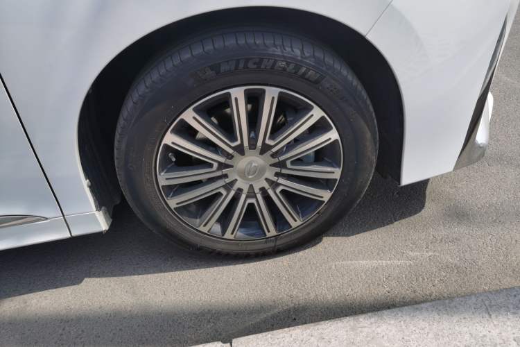 Used GAC Trumpchi M8 2021 Lingxiu Series 390T Deluxe Edition Right Front Wheel Hub