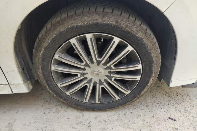 Used GAC Trumpchi M8 2021 Lingxiu Series 390T Deluxe Edition Right Front Wheel Hub