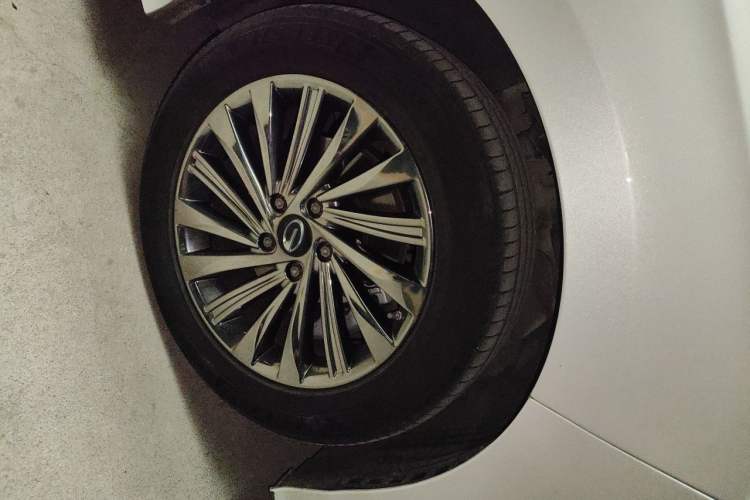 Used GAC Trumpchi M8 2021 Master Series 390T Ultimate Edition Right Front Wheel Hub