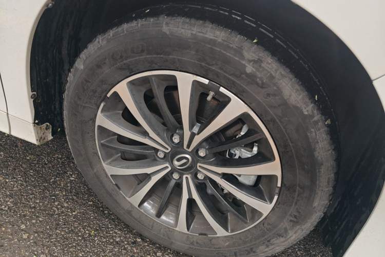 Used GAC Trumpchi M8 2021 Lingxiu Series 390T Deluxe Edition Right Front Wheel Hub