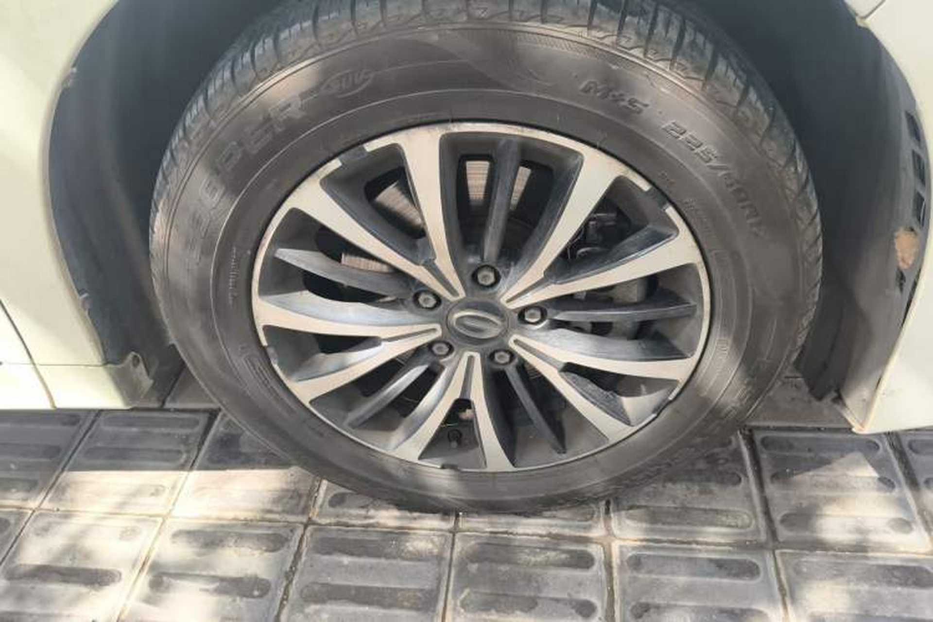 Used GAC Trumpchi M8 2021 Lingxiu Series 390T Deluxe Edition Right Front Wheel Hub