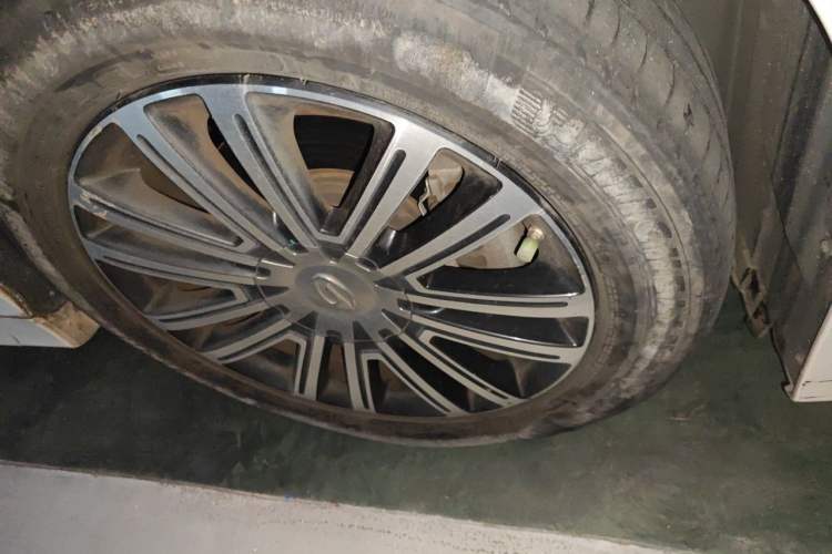 Used GAC Trumpchi M8 2021 Lingxiu Series 390T Deluxe Edition Right Front Wheel Hub