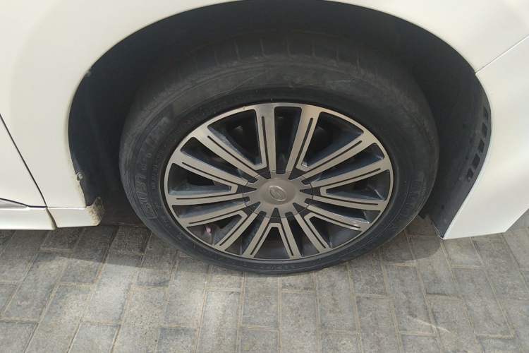 Used GAC Trumpchi M8 2021 Lingxiu Series 390T Deluxe Edition Right Front Wheel Hub