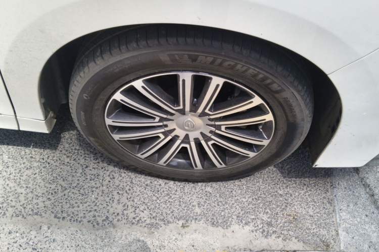 Used GAC Trumpchi M8 2021 Lingxiu Series 390T Ultimate Edition Right Front Wheel Hub