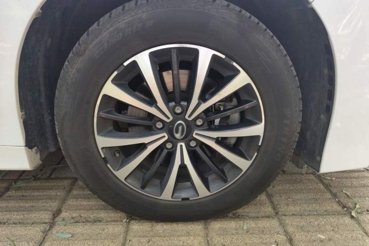 Used GAC Trumpchi M8 2021 Lingxiu Series 390T Deluxe Edition Right Front Wheel Hub