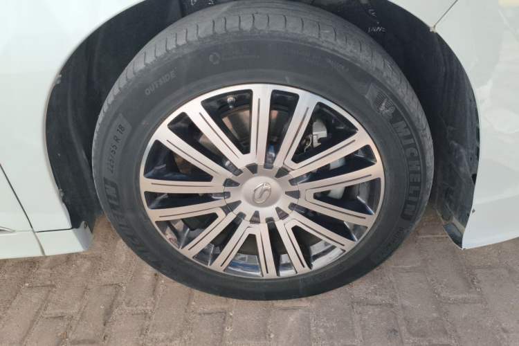Used GAC Trumpchi M8 2021 Lingxiu Series 390T Deluxe Edition Right Front Wheel Hub