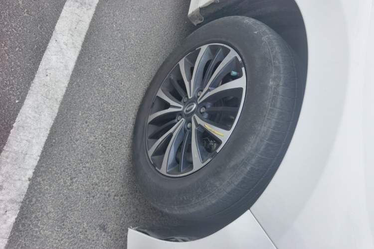 Used GAC Trumpchi M8 2021 Lingxiu Series 390T Deluxe Edition Right Front Wheel Hub