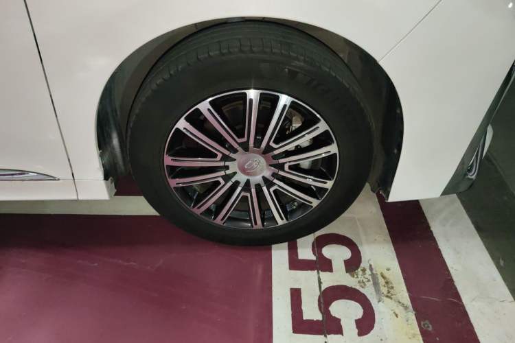 Used GAC Trumpchi M8 2021 Lingxiu Series 390T Deluxe Edition Right Front Wheel Hub
