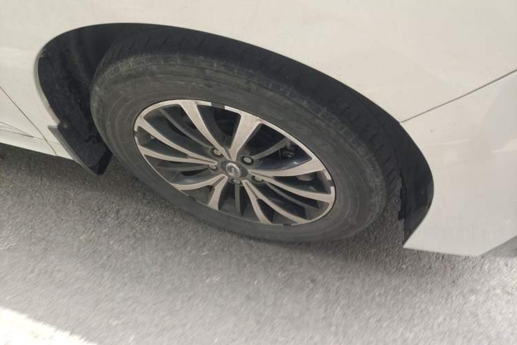 Used GAC Trumpchi M8 2021 Lingxiu Series 390T Deluxe Edition Right Front Wheel Hub