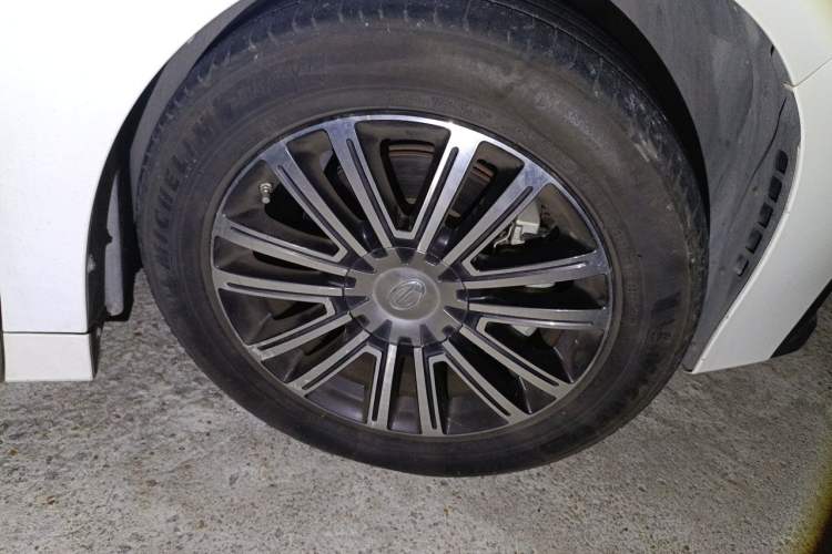 Used GAC Trumpchi M8 2021 Lingxiu Series 390T Ultimate Edition Right Front Wheel Hub