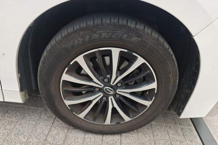 Used GAC Trumpchi M8 2021 Lingxiu Series 390T Deluxe Edition Right Front Wheel Hub