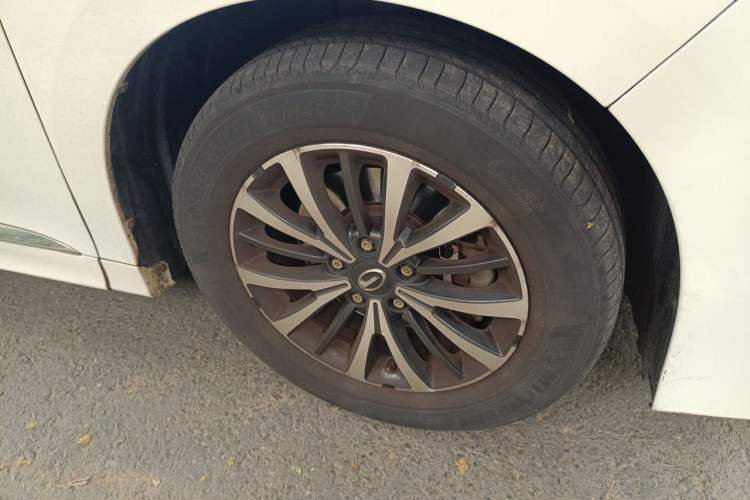 Used GAC Trumpchi M8 2021 Lingxiu Series 390T Deluxe Edition Right Front Wheel Hub