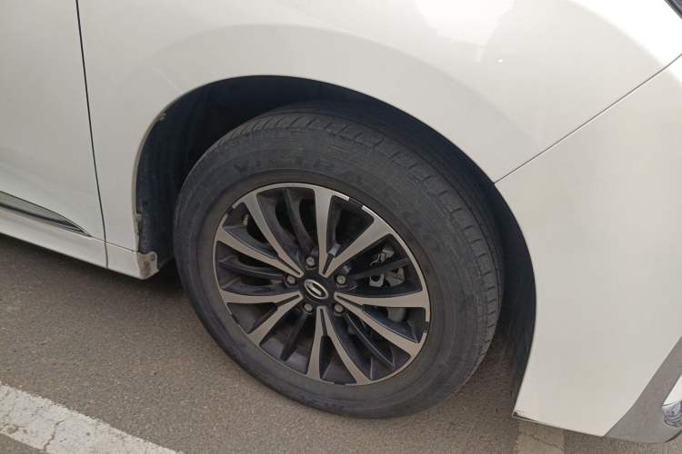Used GAC Trumpchi M8 2021 Lingxiu Series 390T Deluxe Edition Right Front Wheel Hub