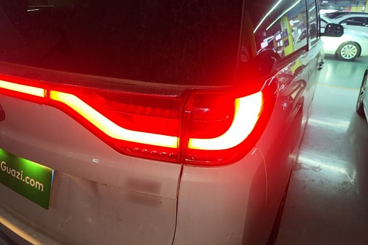 Used GAC Trumpchi M8 2021 Lingxiu Series 390T Deluxe Edition Right Rear Taillight