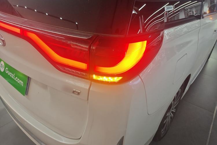 Used GAC Trumpchi M8 2021 Lingxiu Series 390T Deluxe Edition Right Rear Taillight