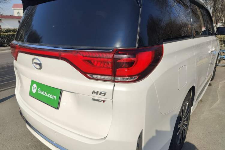 Used GAC Trumpchi M8 2021 Lingxiu Series 390T Ultimate Edition Right Rear Taillight