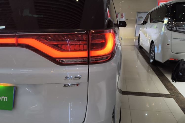 Used GAC Trumpchi M8 2021 Lingxiu Series 390T Ultimate Edition Right Rear Taillight