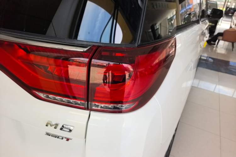 Used GAC Trumpchi M8 2021 Lingxiu Series 390T Ultimate Edition Right Rear Taillight