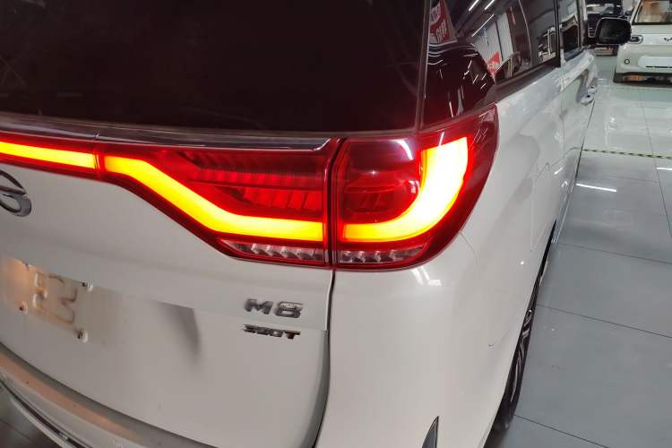 Used GAC Trumpchi M8 2021 Lingxiu Series 390T Ultimate Edition Right Rear Taillight
