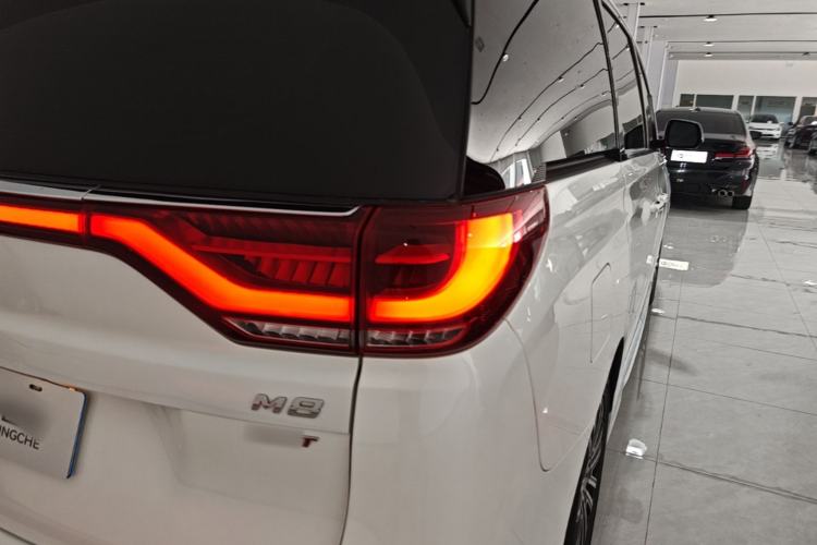 Used GAC Trumpchi M8 2021 Lingxiu Series 390T Ultimate Edition Right Rear Taillight