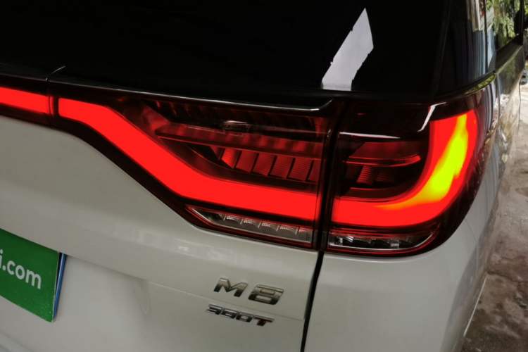 Used GAC Trumpchi M8 2021 Revised Version Lingxiu Series 390T Luxury Edition Right Rear Taillight